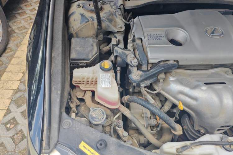 Used Lexus ES 2013 300h Elite Edition Engine Bay Right