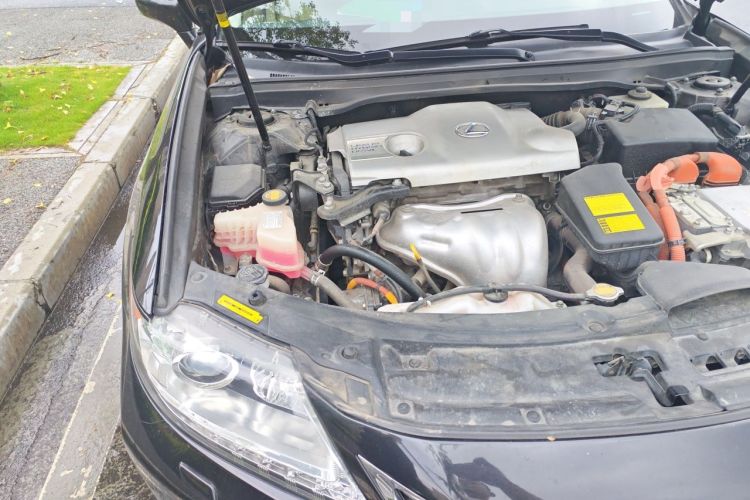 Used Lexus ES 2013 300h Elite Edition Engine Bay Right