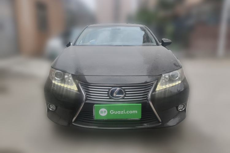 Used Lexus ES 2013 300h Elite Edition Front