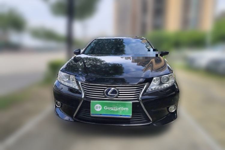 Used Lexus ES 2013 300h Elite Edition Front