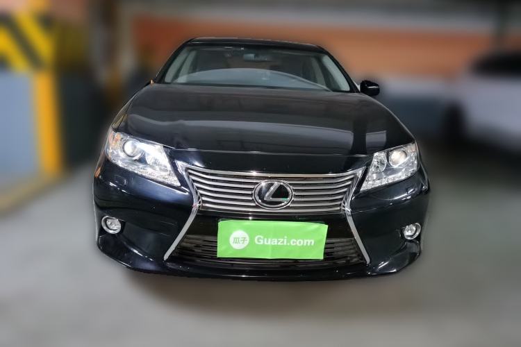 Used Lexus ES 2013 250 Elegant Edition Front