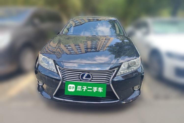 Used Lexus ES 2013 300h Elite Edition Front