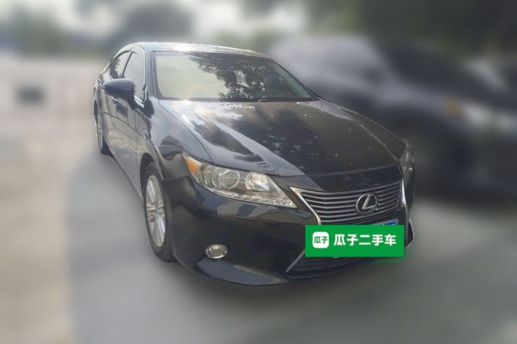 Used Lexus ES 2013 250 Elite Edition Front Right 45 Deg