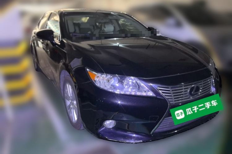 Used Lexus ES 2013 250 Elite Edition Front Right 45 Deg