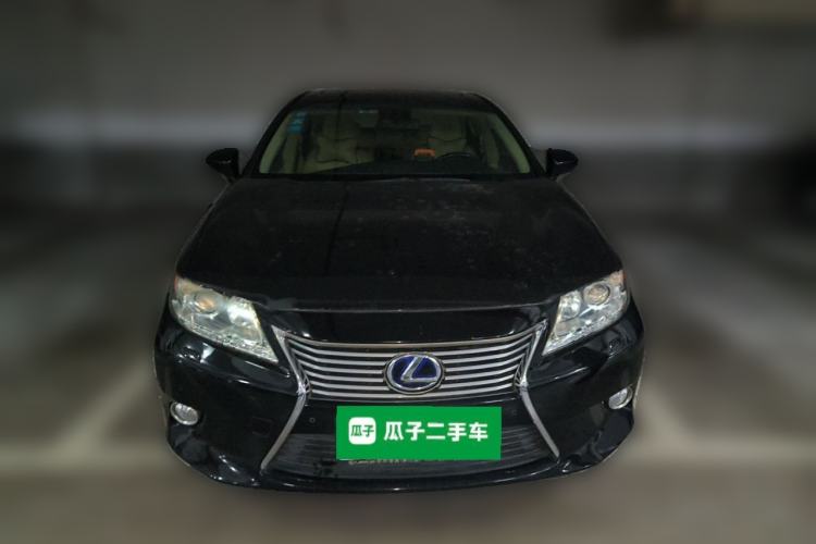 Used Lexus ES 2013 300h Elite Edition Front