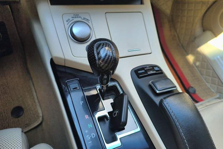 Used Lexus ES 2013 250 Elegant Edition Gear Lever