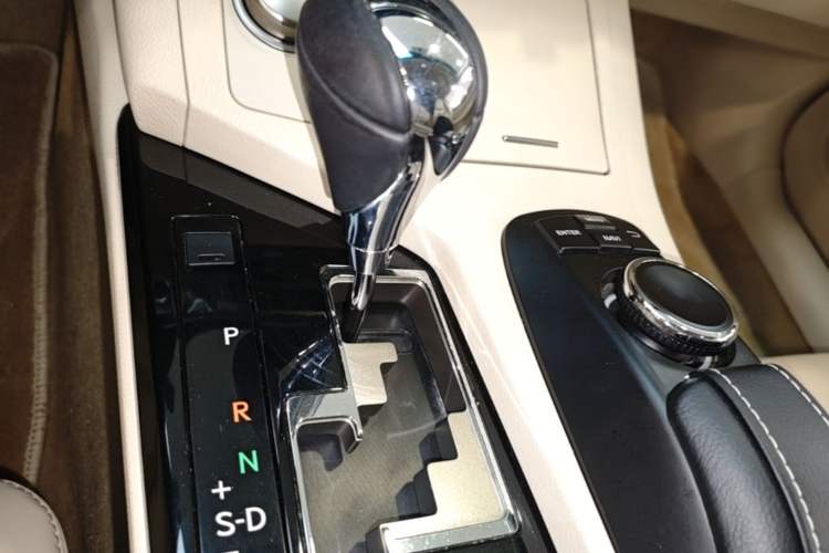 Used Lexus ES 2013 250 Elite Edition Gear Lever