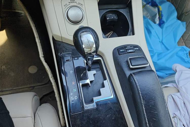 Used Lexus ES 2013 250 Elite Edition Gear Lever