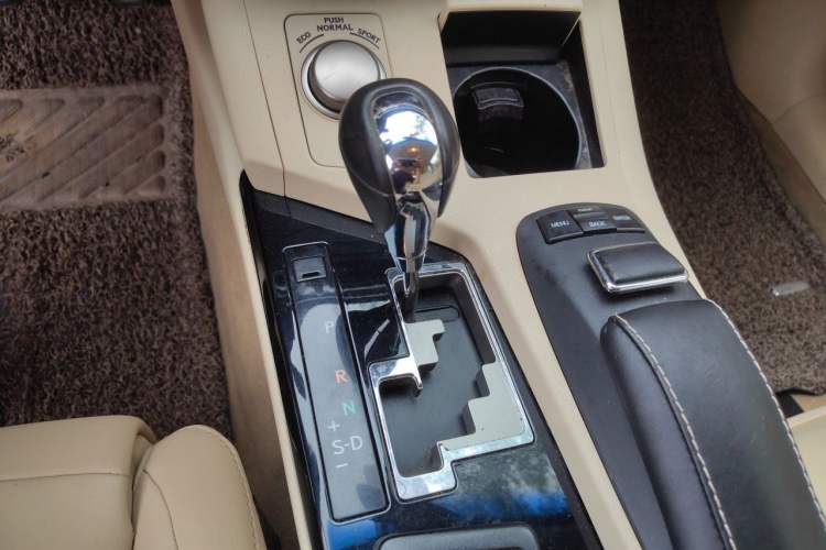 Used Lexus ES 2013 250 Elite Edition Gear Lever