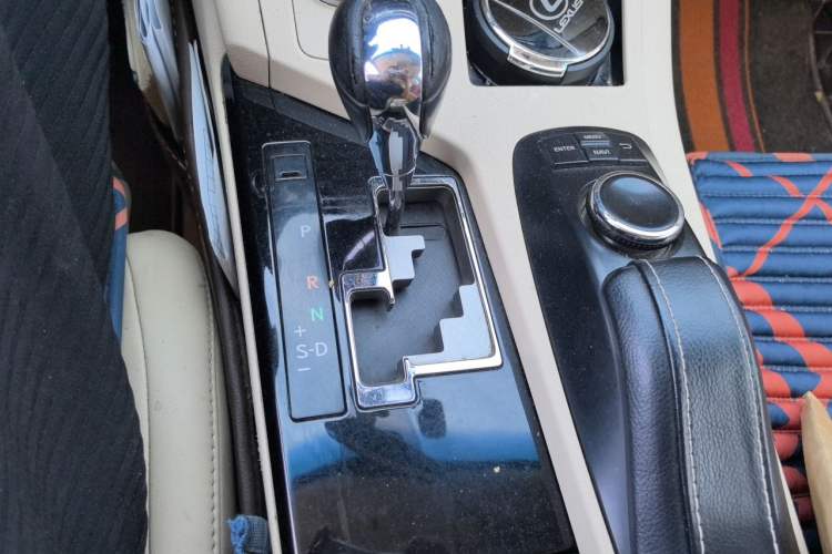 Used Lexus ES 2013 250 Elite Edition Gear Lever