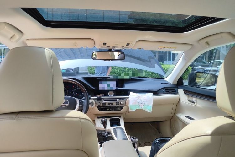 Used Lexus ES 2013 250 Elegant Edition Headliner