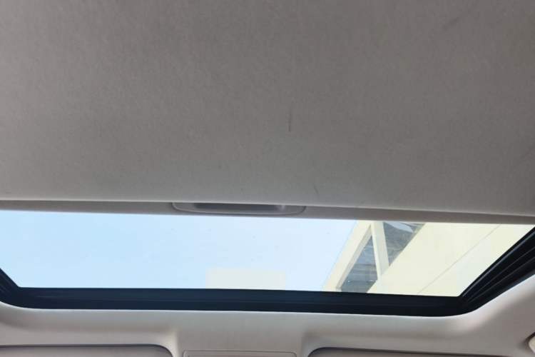 Used Lexus ES 2013 300h Elite Edition Headliner