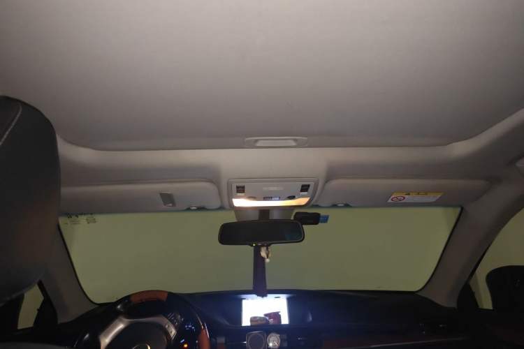 Used Lexus ES 2013 250 Elegant Edition Headliner