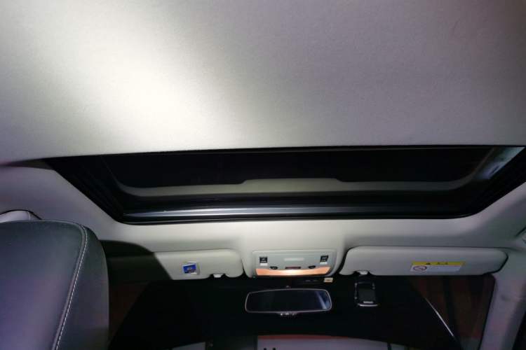Used Lexus ES 2013 250 Elegant Edition Headliner