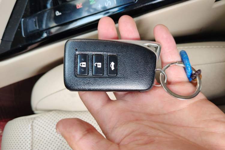 Used Lexus ES 2013 350 Elegant Edition Interior 1