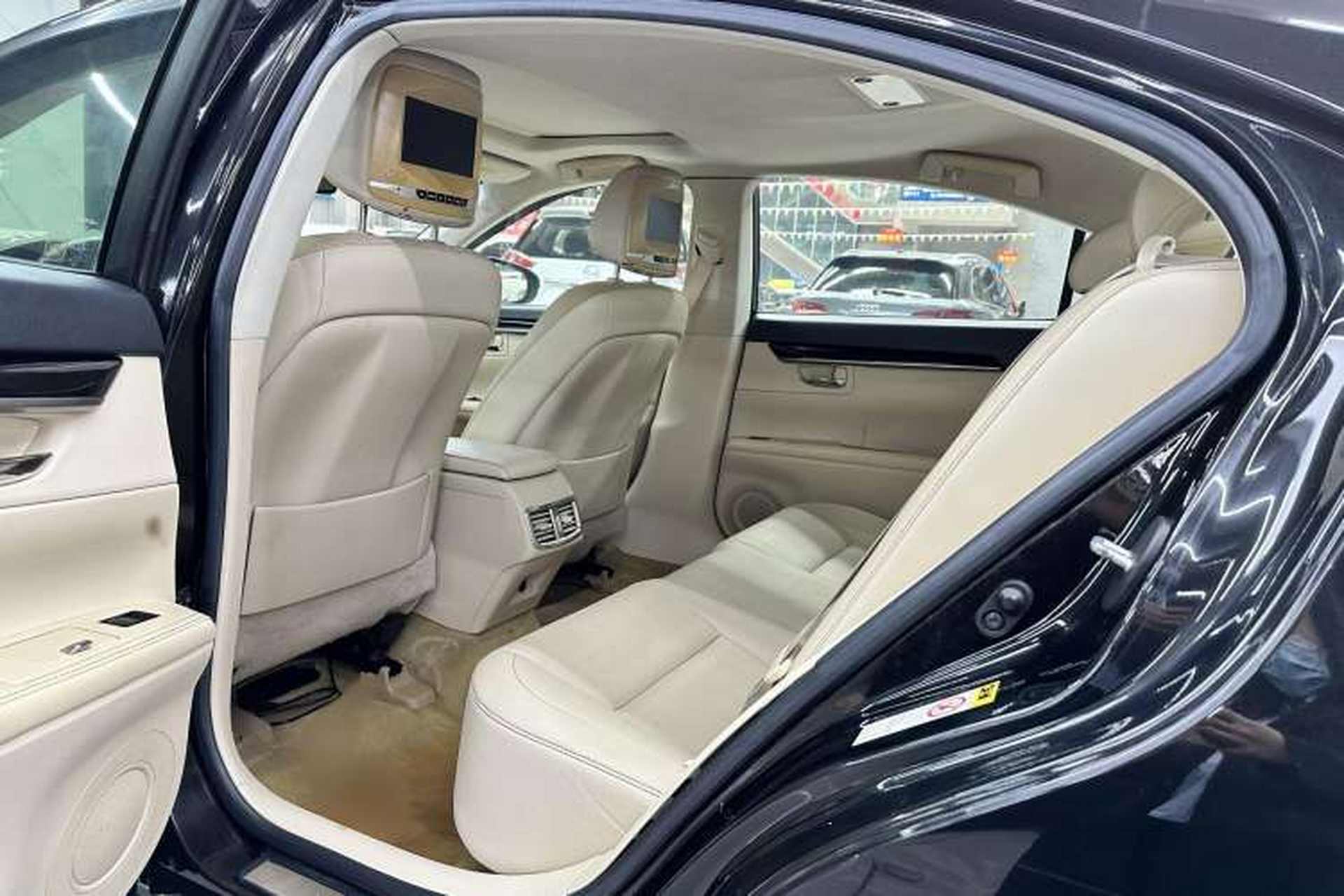 Used Lexus ES 2013 250 Elite Edition Interior 5