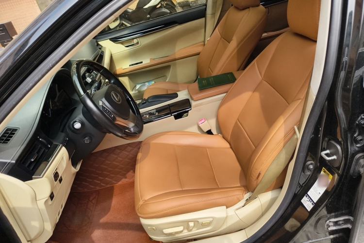 Used Lexus ES 2013 300h Elite Edition Left Front Seat