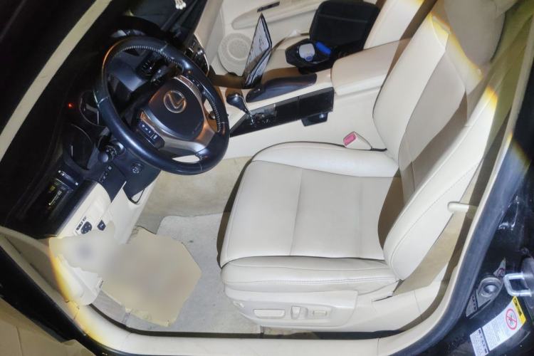 Used Lexus ES 2013 300h Elite Edition Left Front Seat