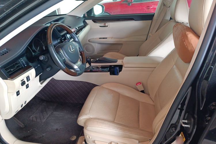 Used Lexus ES 2013 250 Elegant Edition Left Front Seat