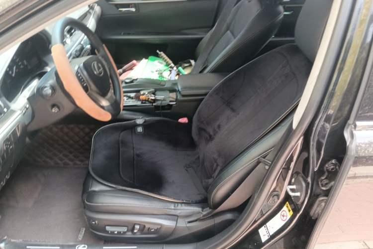 Used Lexus ES 2013 300h Elite Edition Left Front Seat