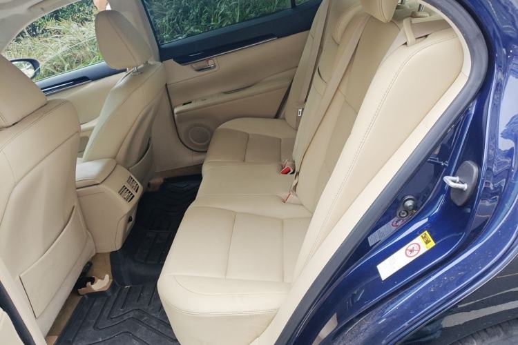 Used Lexus ES 2013 250 Elite Edition Left Rear Seat