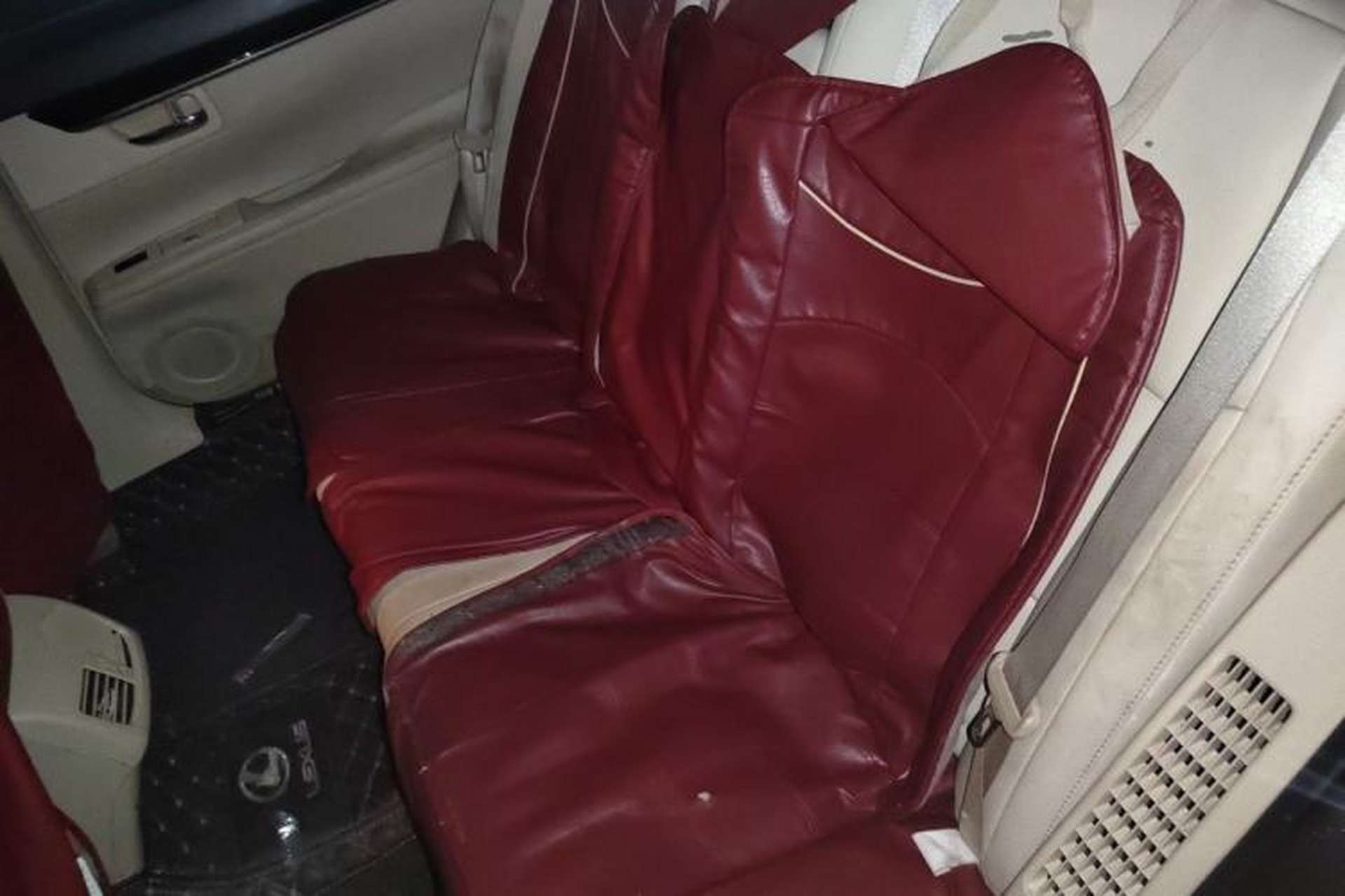 Used Lexus ES 2013 300h Elite Edition Left Rear Seat