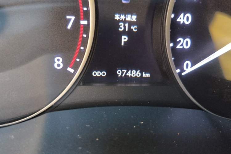 Used Lexus ES 2013 250 Elegant Edition Odometer Close Up
