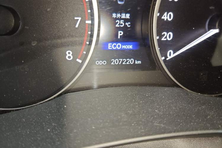 Used Lexus ES 2013 250 Elite Edition Odometer Close Up