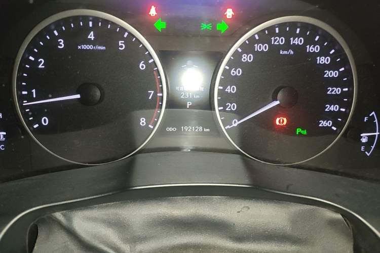 Used Lexus ES 2013 250 Elegant Edition Odometer Close Up