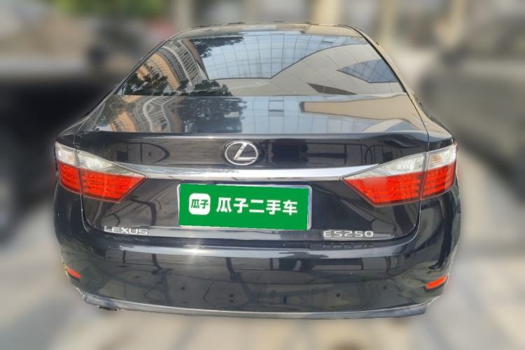 Used Lexus ES 2013 250 Elite Edition Rear