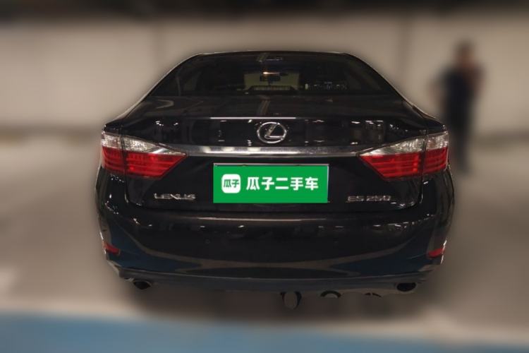 Used Lexus ES 2013 250 Elegant Edition Rear