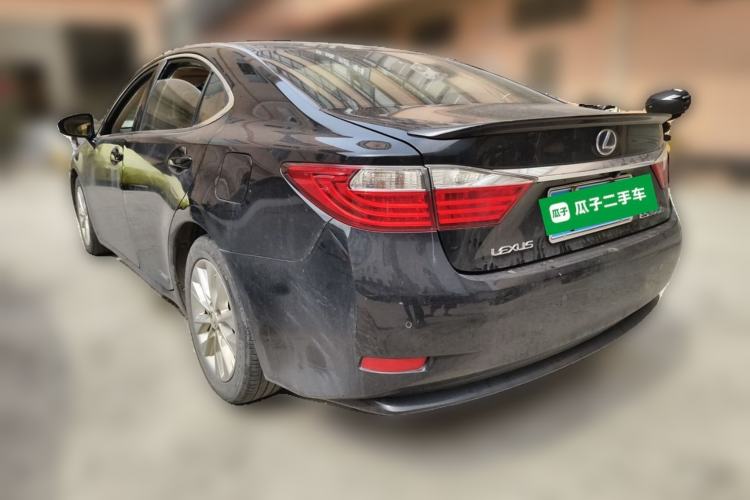 Used Lexus ES 2013 300h Elite Edition Rear Left 45 Deg