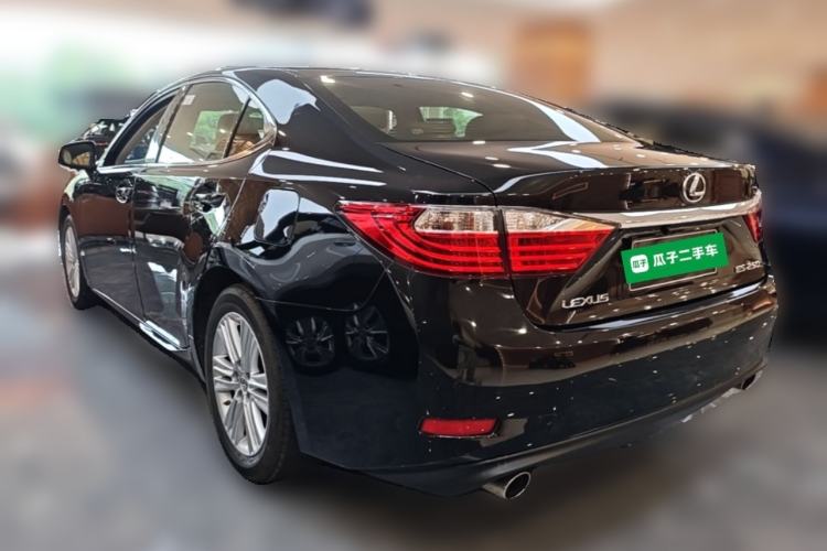 Used Lexus ES 2013 250 Elite Edition Rear Left 45 Deg