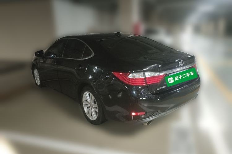 Used Lexus ES 2013 250 Elegant Edition Rear Left 45 Deg