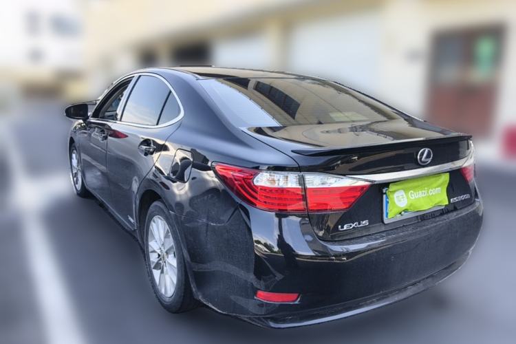 Used Lexus ES 2013 300h Elite Edition Rear Left 45 Deg