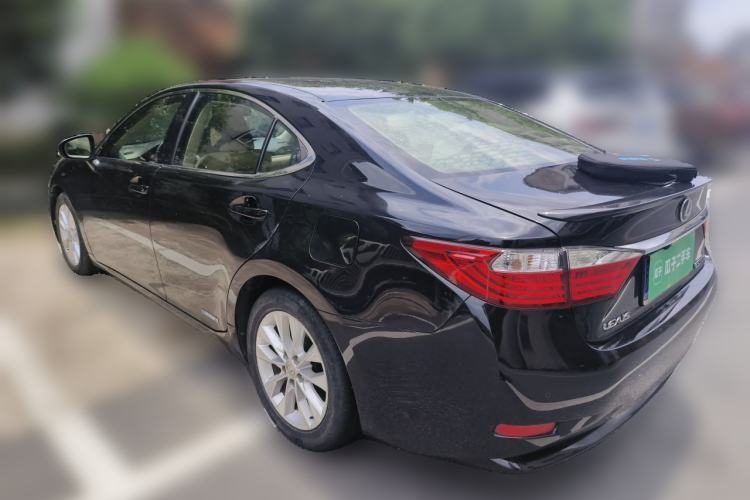 Used Lexus ES 2013 300h Elite Edition Rear Left 45 Deg
