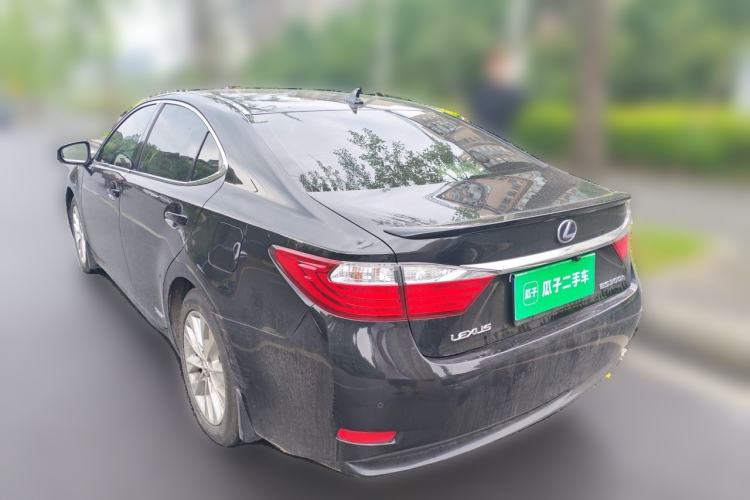 Used Lexus ES 2013 300h Elite Edition Rear Left 45 Deg