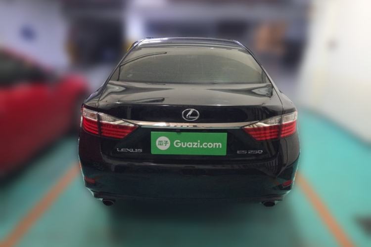 Used Lexus ES 2013 250 Elite Edition Rear