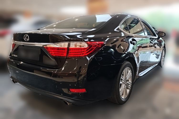 Used Lexus ES 2013 250 Elite Edition Rear Right 45 Deg