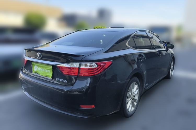 Used Lexus ES 2013 300h Elite Edition Rear Right 45 Deg
