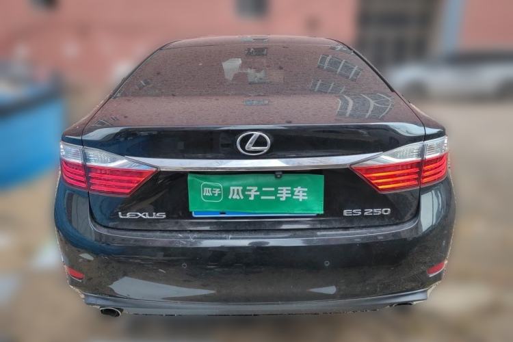 Used Lexus ES 2013 250 Elite Edition Rear