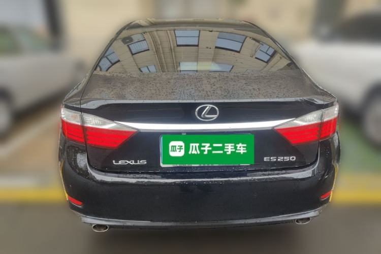 Used Lexus ES 2013 250 Elite Edition Rear