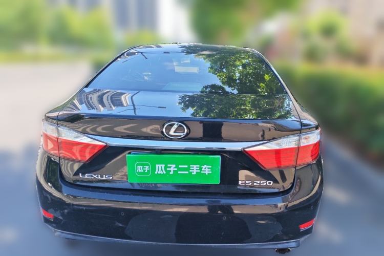 Used Lexus ES 2013 250 Elite Edition Rear