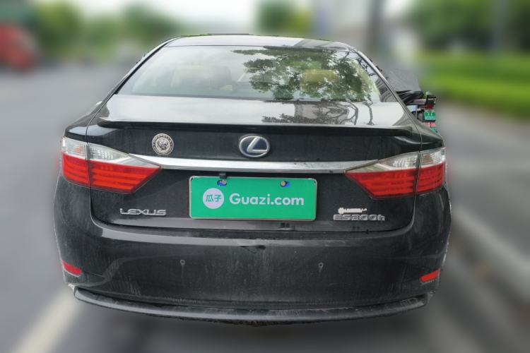 Used Lexus ES 2013 300h Elite Edition Rear