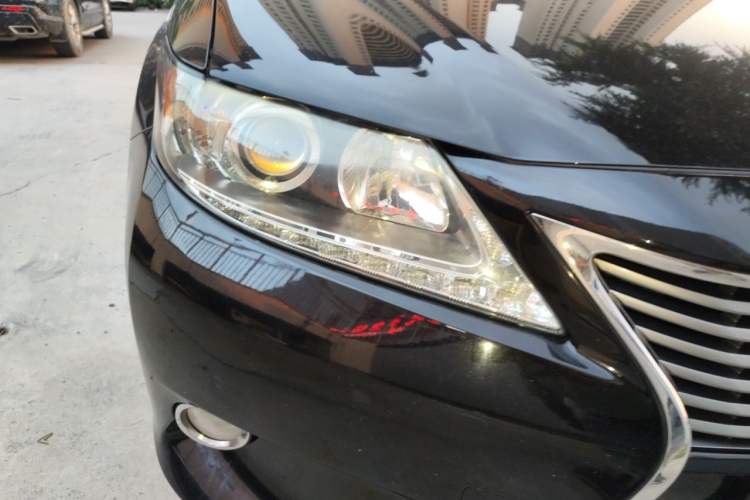 Used Lexus ES 2013 250 Elite Edition Right Front Headlight