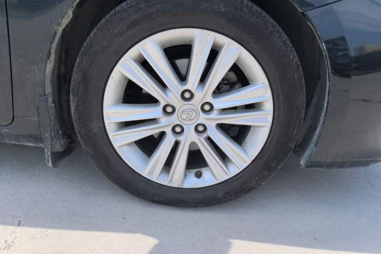 Used Lexus ES 2013 250 Elite Edition Right Front Wheel Hub