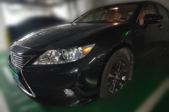 Used Lexus ES 2013 300h Elite Edition