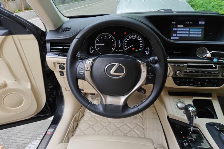 Used Lexus ES 2013 250 Elite Edition Steering Wheel