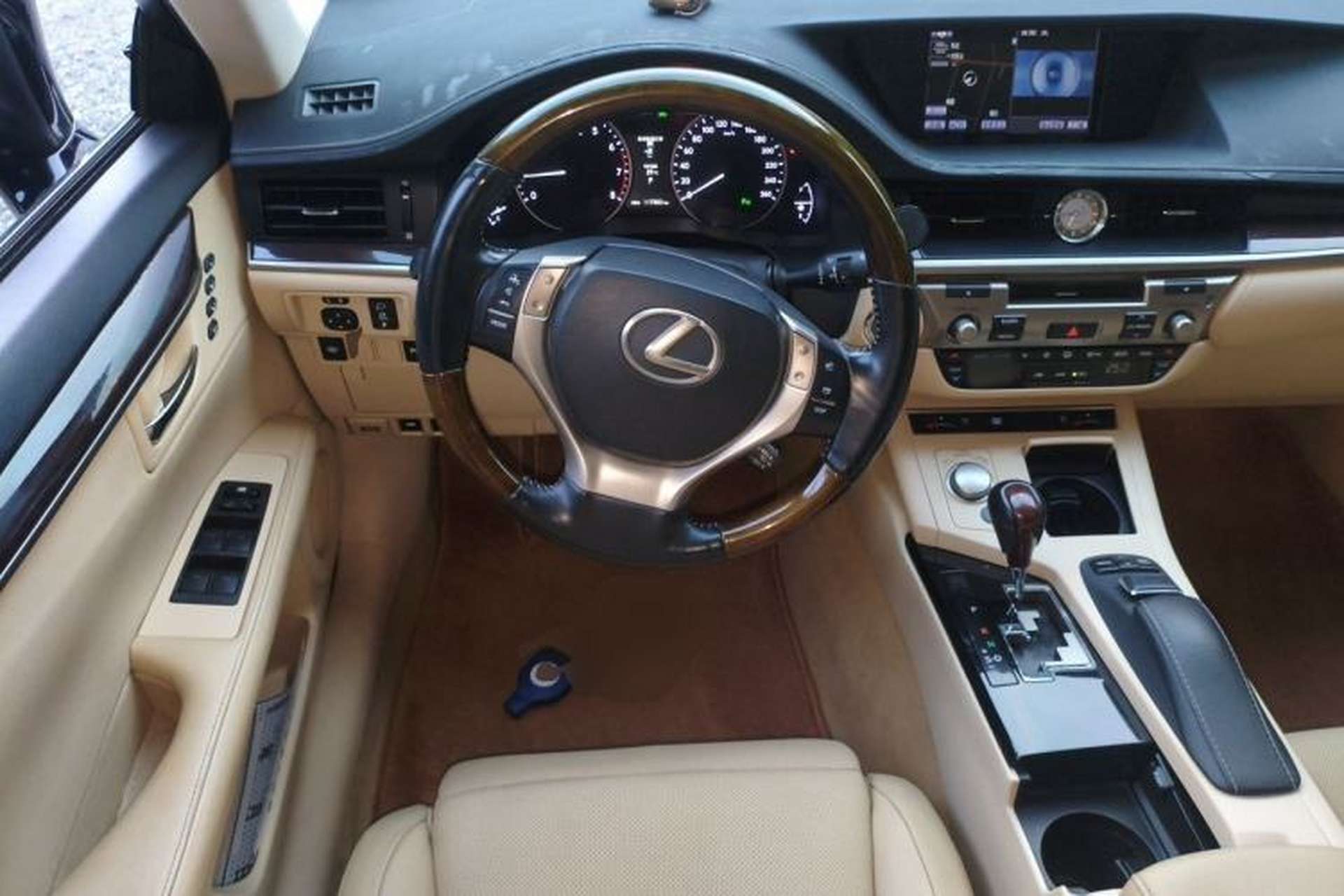 Used Lexus ES 2013 350 Elegant Edition Steering Wheel