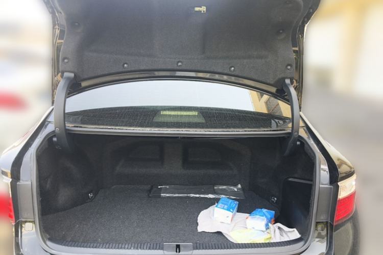 Used Lexus ES 2013 300h Elite Edition Trunk